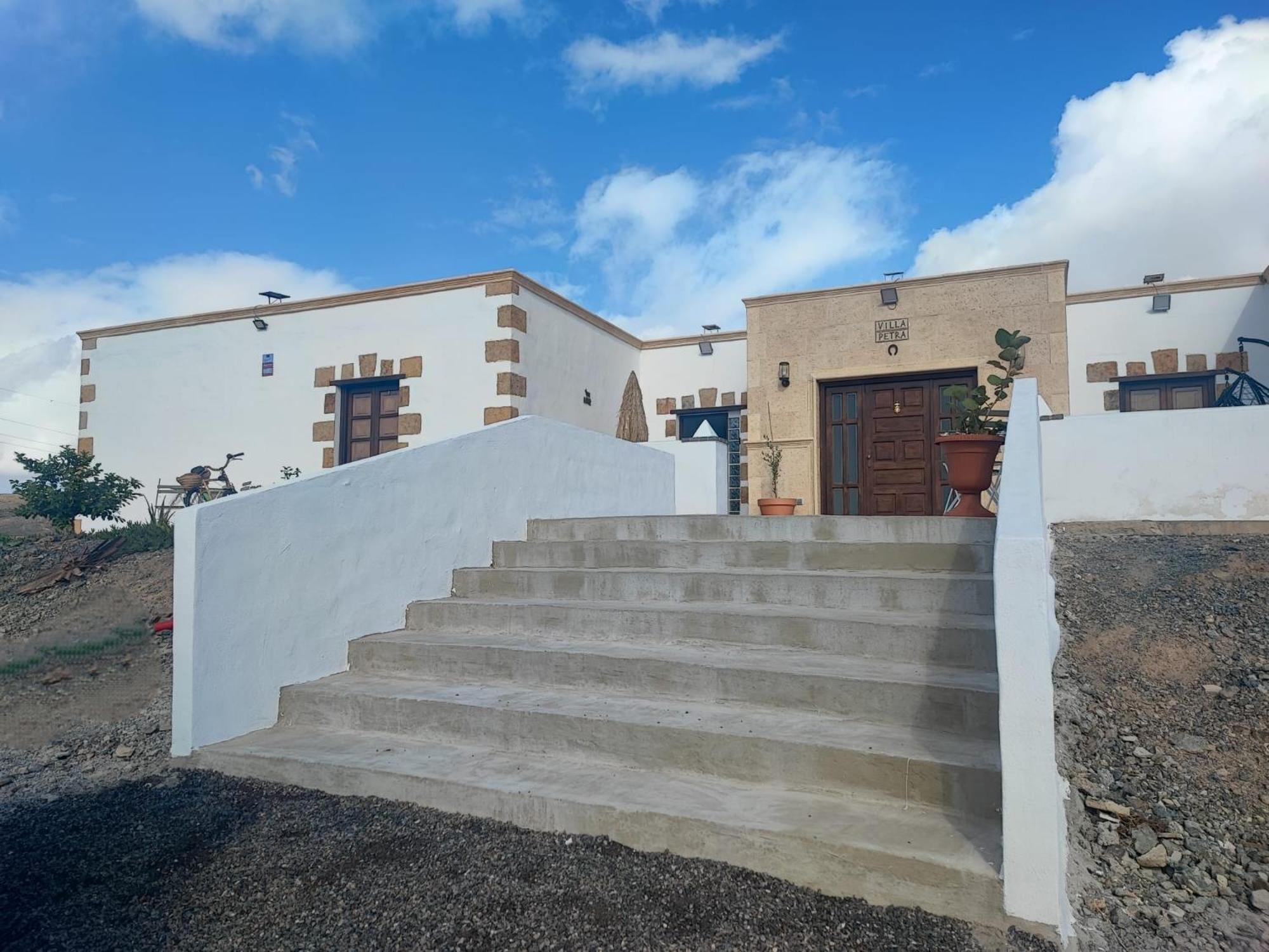 Villa Petra Туйнехе Экстерьер фото
